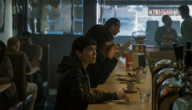 Elliot Page introduces fans to Viktor Hargreeves. (Image: Netflix)