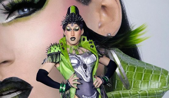 Amanda Tori Meating comes out as trangender