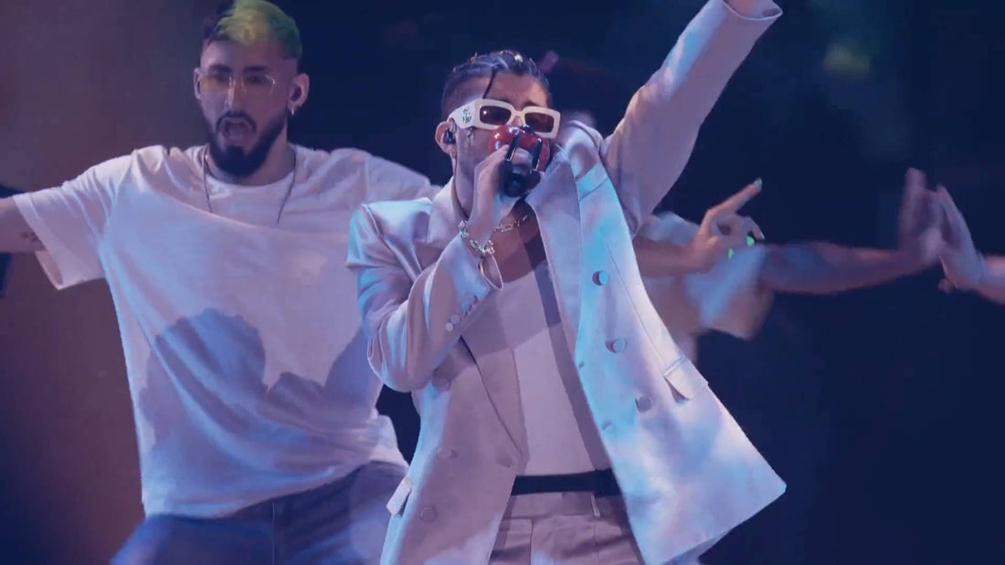 Bad Bunny kisses backup dancers, makes history at 2022 MTV VMA's