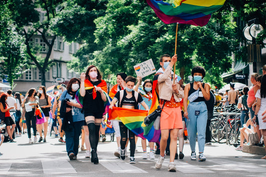 Networks to air powerful PSA featuring transgender teen. (Photo by Christian Lue on Unsplash)